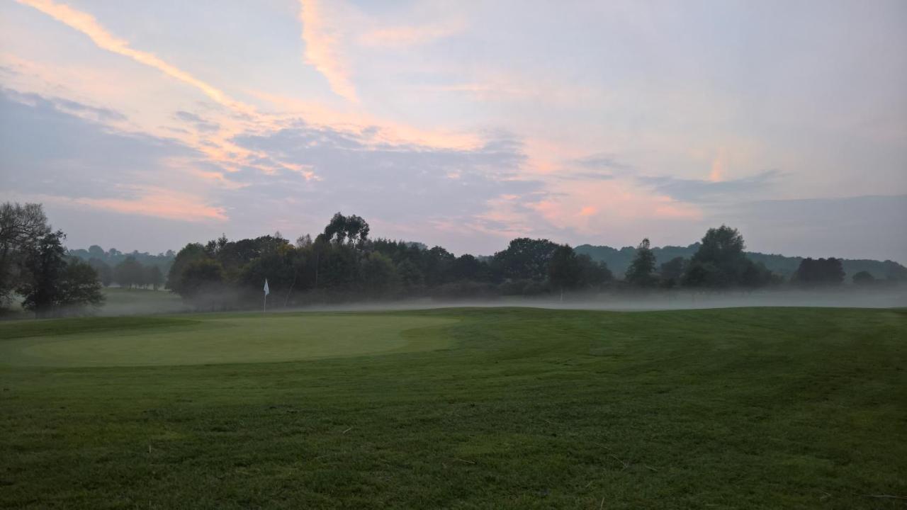 Blacknest Golf And Country Club Alton  Kültér fotó